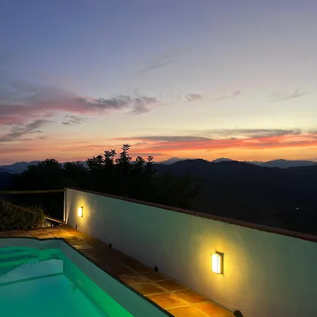 Vila El Cielo, Cortijo En El Corazon De Montanas *