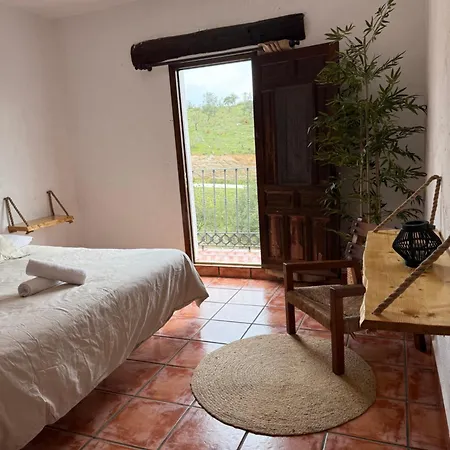 Vila El Cielo, Cortijo En El Corazon De Montanas *