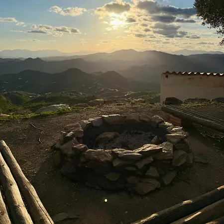 El Cielo, Cortijo En El Corazon De Montanas Vila